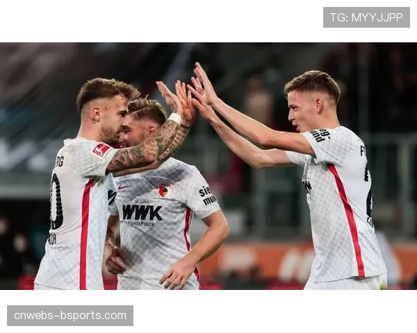 汉堡主场1-1战平奥格斯堡，十人应战艰难守平